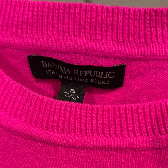 Bright Pink Sweater - Picture 2 of 6